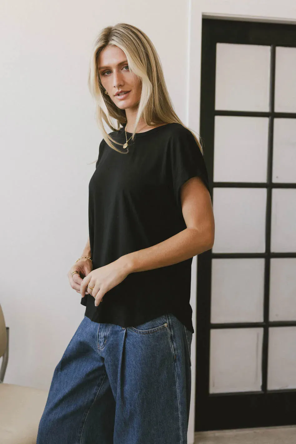 Callie Basic Tee in Black